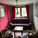 Mit Bar Und Sauna *