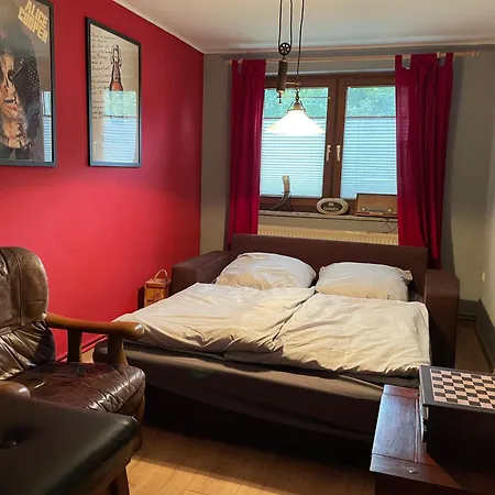 Mit Bar Und Sauna בית נופש *