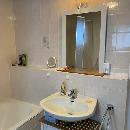 Mit Bar Und Sauna